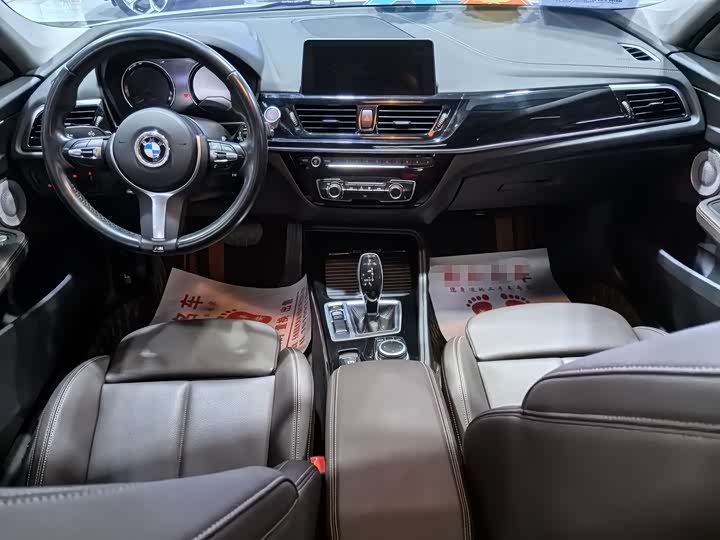 Фото 8 - BMW 1 Series