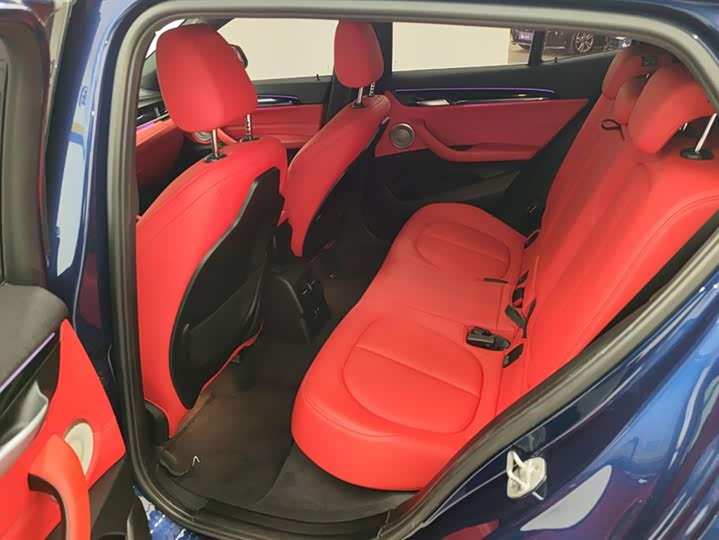 Фото 11 - BMW X2