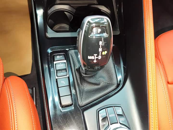 Фото 16 - BMW X2