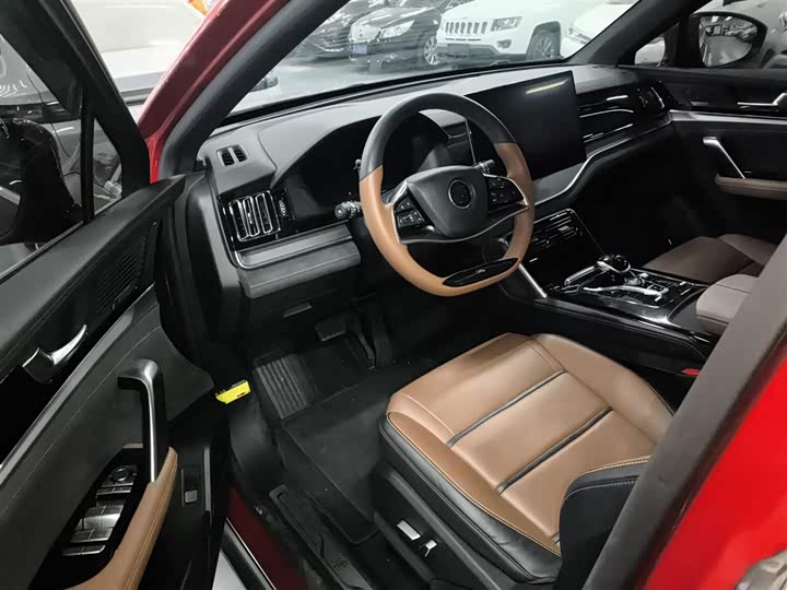 Фото 16 - BYD Tang Hybrid/EV