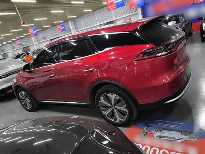 Фото 5 - BYD Tang Hybrid/EV