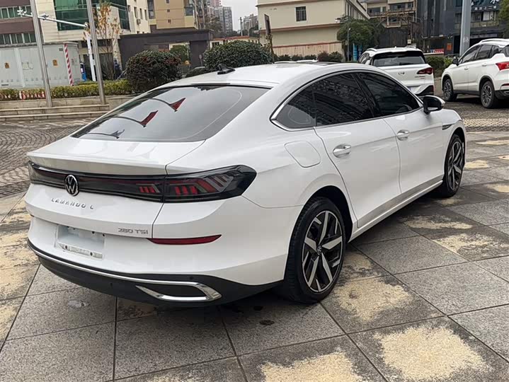 Фото 13 - Volkswagen Lamando L