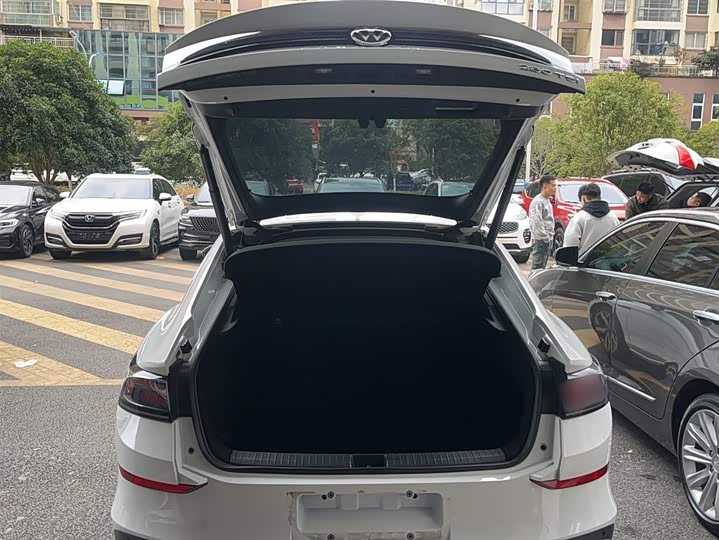 Фото 16 - Volkswagen Lamando L