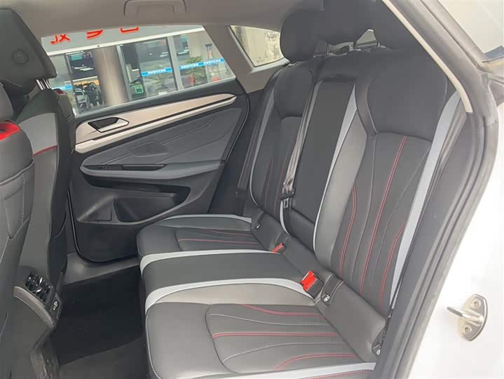 Фото 19 - Volkswagen Lamando L