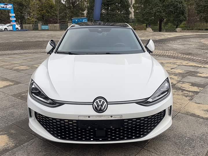 Фото 8 - Volkswagen Lamando L