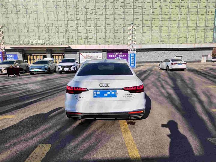 Фото 9 - Audi A4L