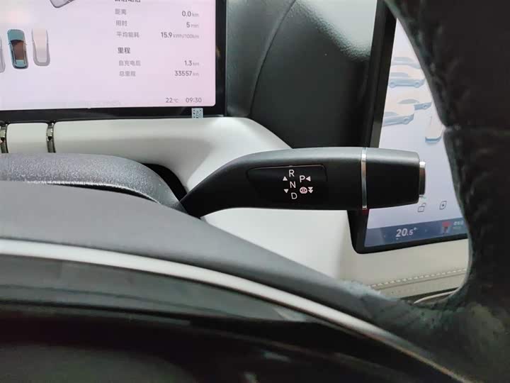 Фото 14 - XPeng G9