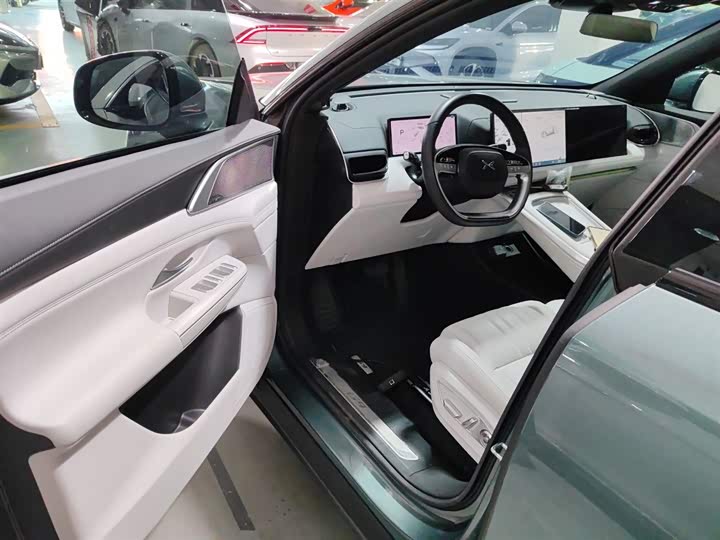 Фото 16 - XPeng G9