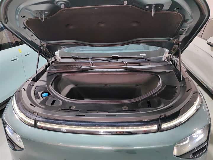 Фото 20 - XPeng G9