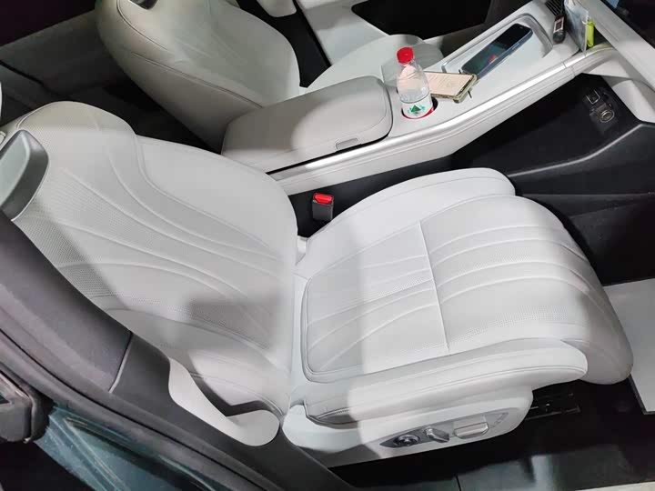 Фото 25 - XPeng G9