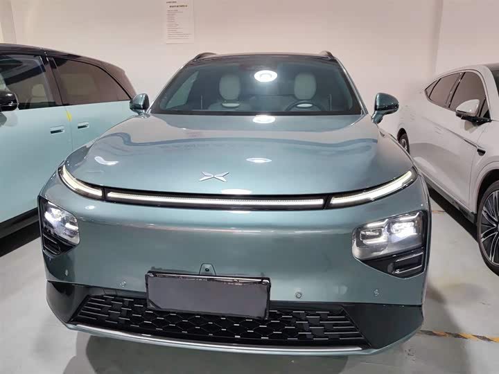 Фото 3 - XPeng G9