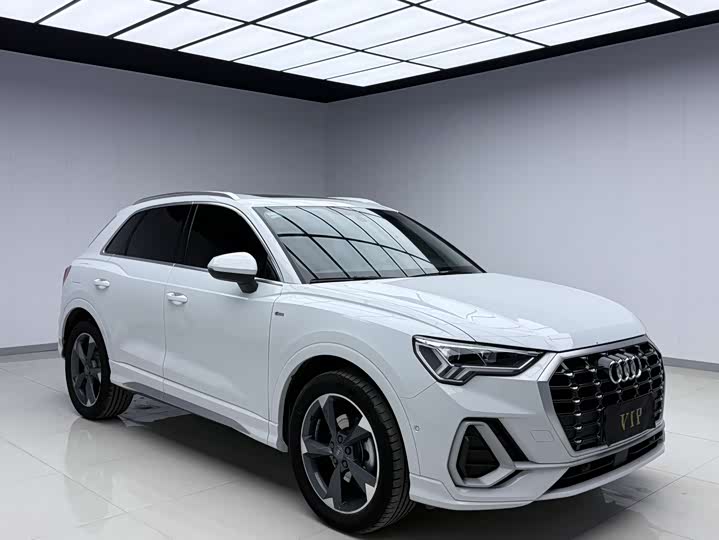 Фото 3 - Audi Q3