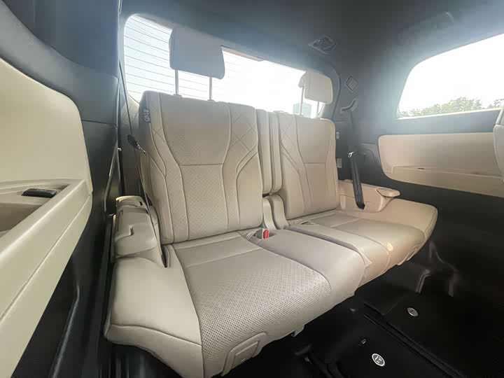 Фото 20 - Toyota Alphard