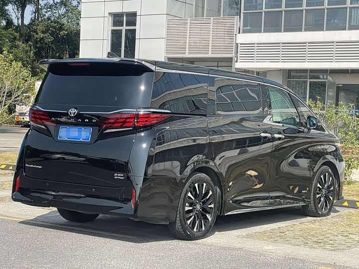 Фото 6 - Toyota Alphard