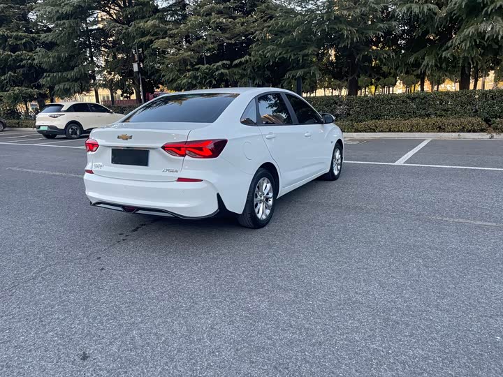 Фото 5 - Chevrolet Monza