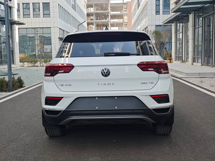 Фото 4 - Volkswagen T-Roc