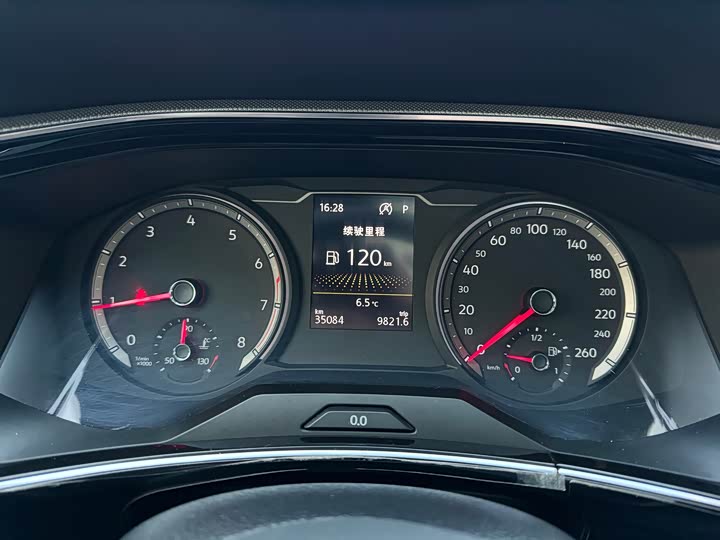 Фото 14 - Volkswagen Tayron