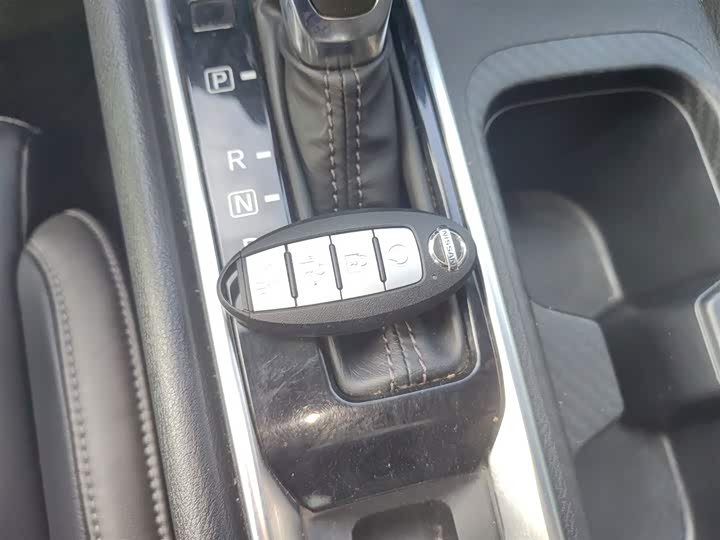 Фото 10 - Nissan Sylphy