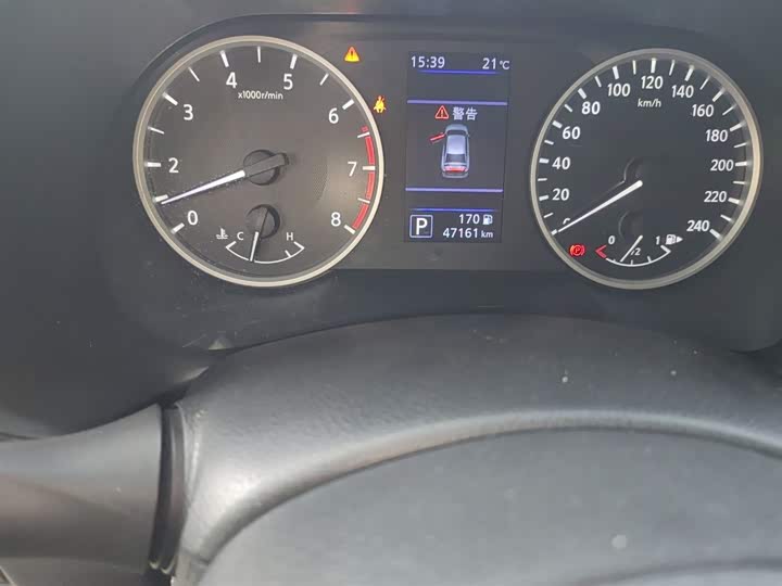 Фото 14 - Nissan Sylphy