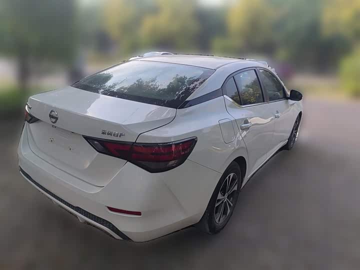 Фото 7 - Nissan Sylphy