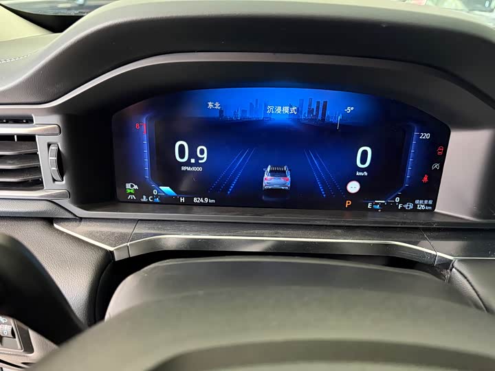 Фото 12 - Ford Explorer