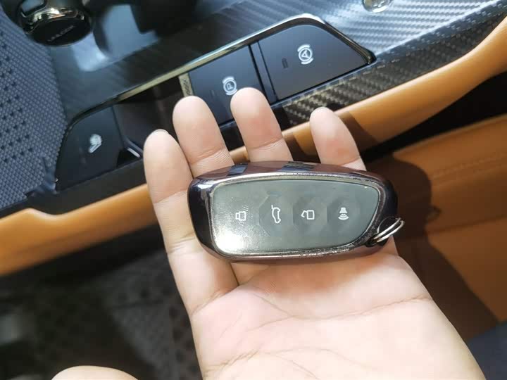 Фото 9 - Haval Raptor Hybrid