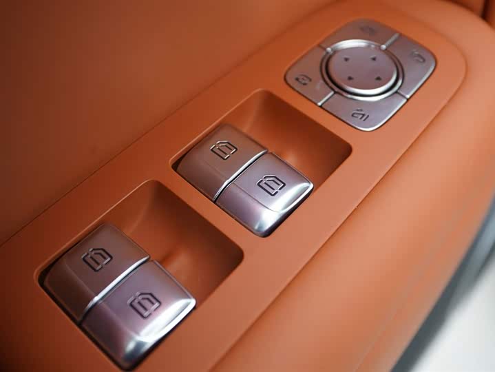 Фото 10 - LiXiang L6