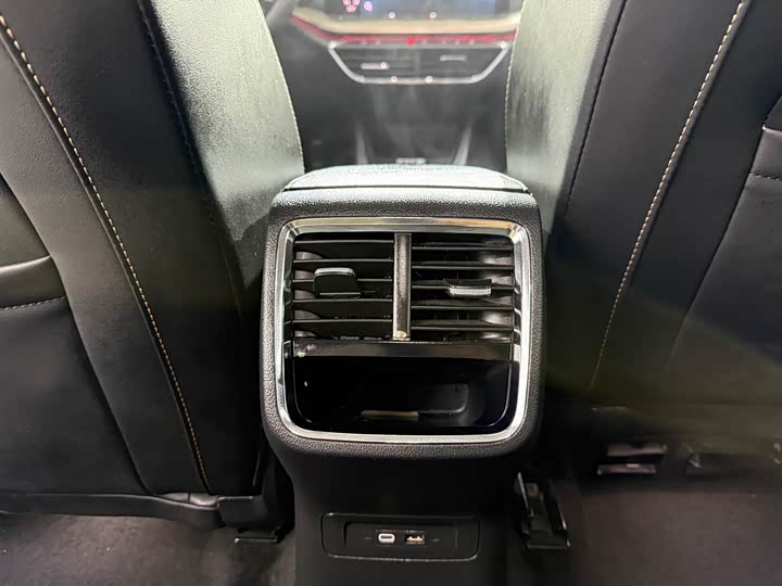 Фото 16 - Skoda Octavia Pro