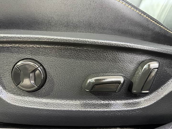 Фото 8 - Skoda Octavia Pro