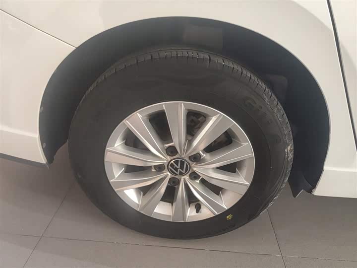 Фото 26 - Volkswagen Lavida