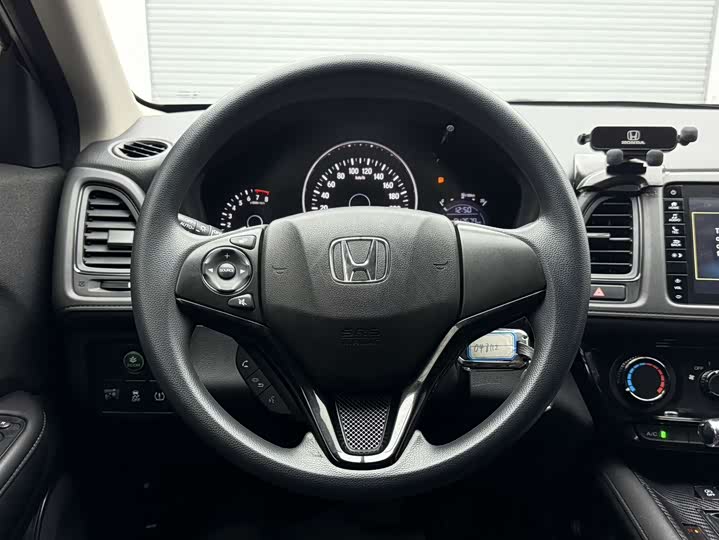 Фото 12 - Honda Vezel