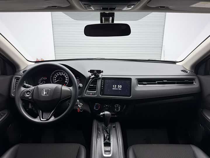 Фото 14 - Honda Vezel