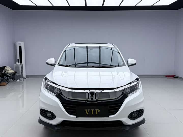 Фото 2 - Honda Vezel