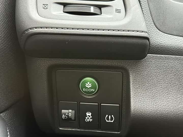 Фото 20 - Honda Vezel