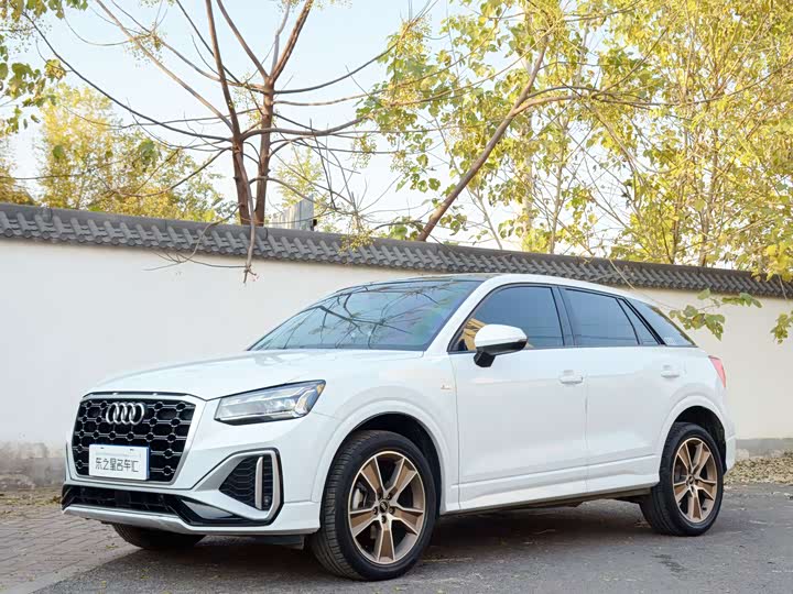 Фото 1 - Audi Q2L