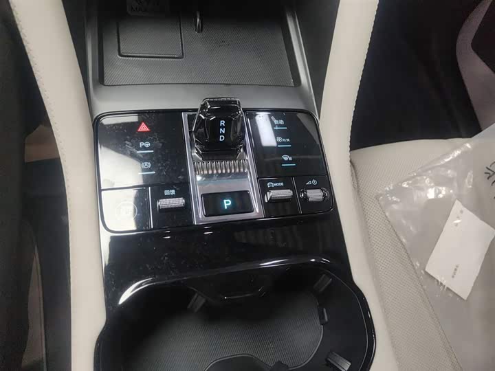 Фото 14 - BYD Song Plus Hybrid/EV