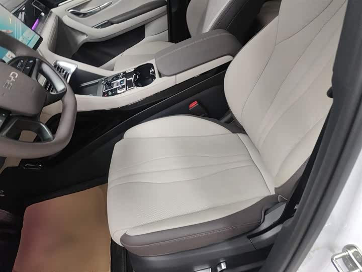 Фото 15 - BYD Song Plus Hybrid/EV