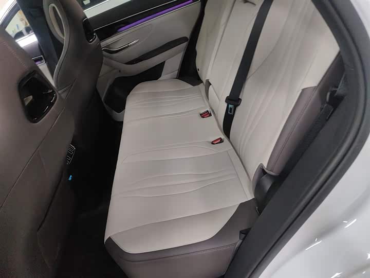 Фото 17 - BYD Song Plus Hybrid/EV