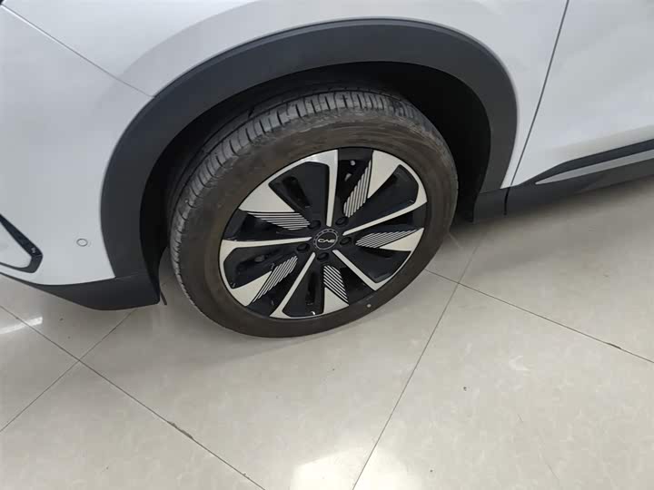 Фото 23 - BYD Song Plus Hybrid/EV