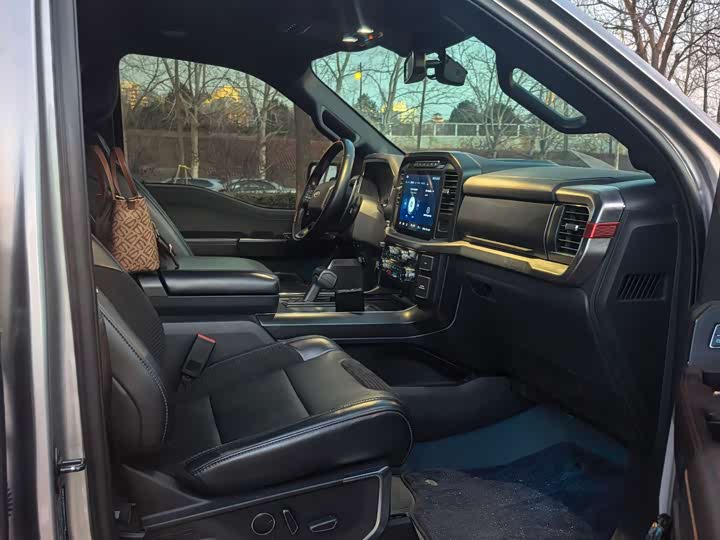 Фото 7 - Ford F-150 Raptor