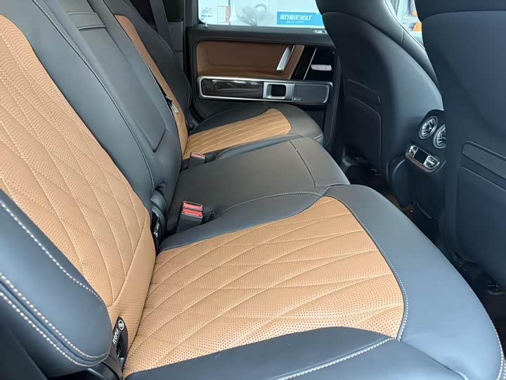 Фото 5 - Mercedes-Benz G-Class AMG