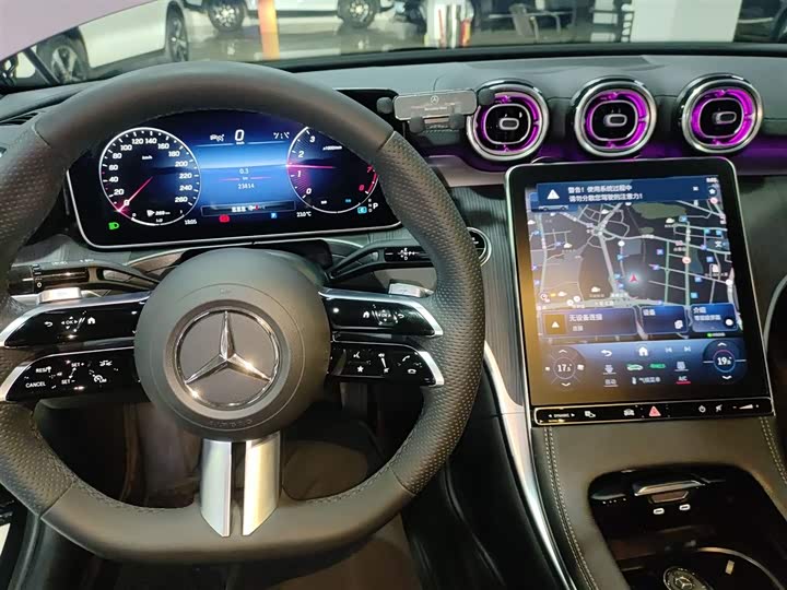 Фото 10 - Mercedes-Benz C-Class