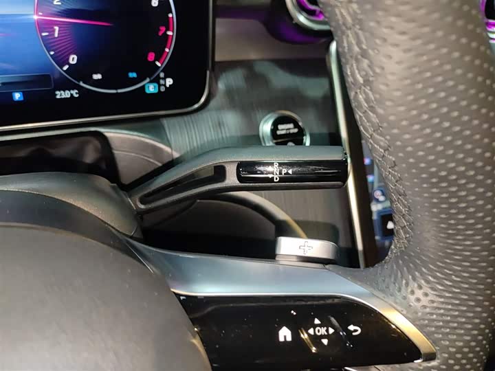 Фото 14 - Mercedes-Benz C-Class