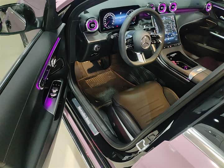 Фото 16 - Mercedes-Benz C-Class