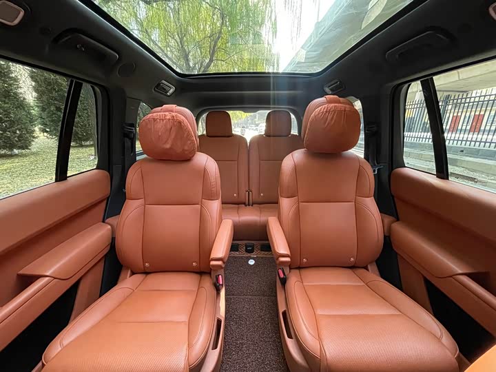 Фото 10 - LiXiang L9