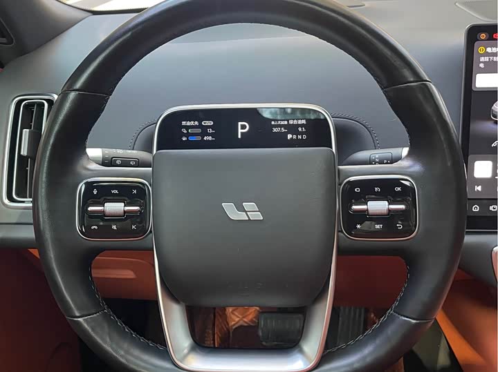 Фото 12 - LiXiang L9