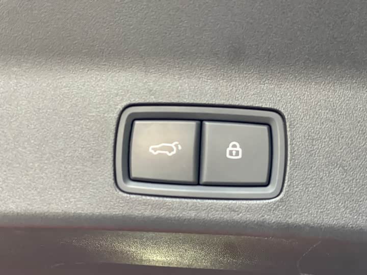 Фото 6 - LiXiang L9