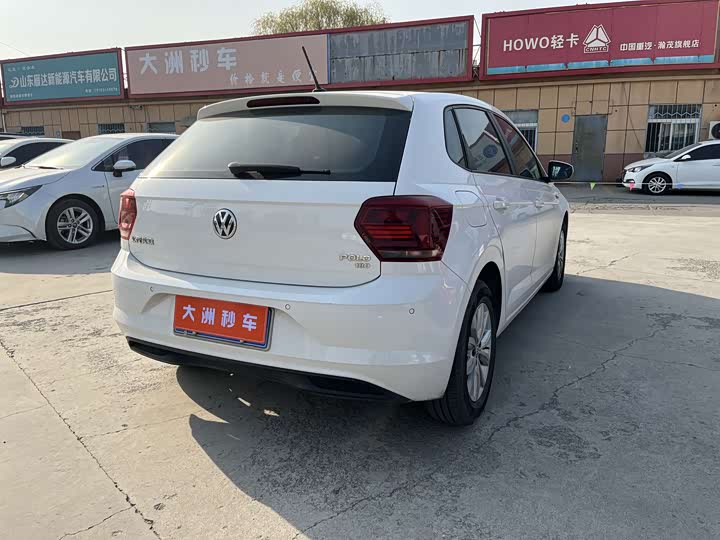 Фото 4 - Volkswagen Polo