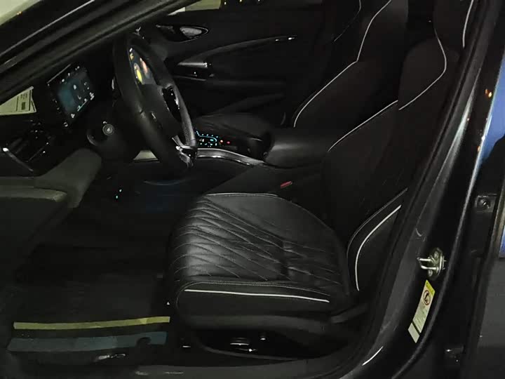 Фото 15 - BYD Seal