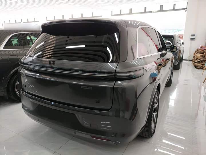 Фото 7 - LiXiang L8